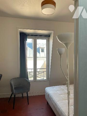 Paris XVIe – Rue de la Tour – PASSY / TROCADÉRO -Studio en étage élevé avec ascenseur et vue dégagée