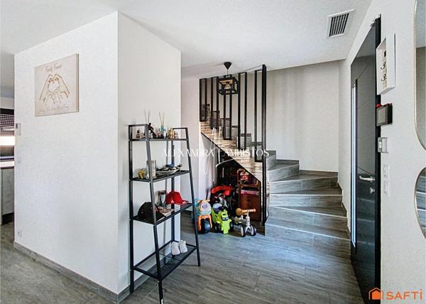 Villa récente - 4 pièces - 91m²