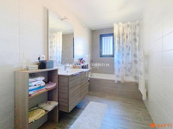 Villa récente - 4 pièces - 91m²