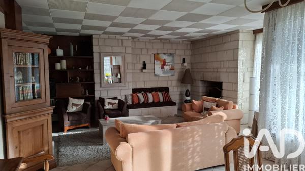 Maison à vendre 6 pièces 199 m² Saint-Quentin