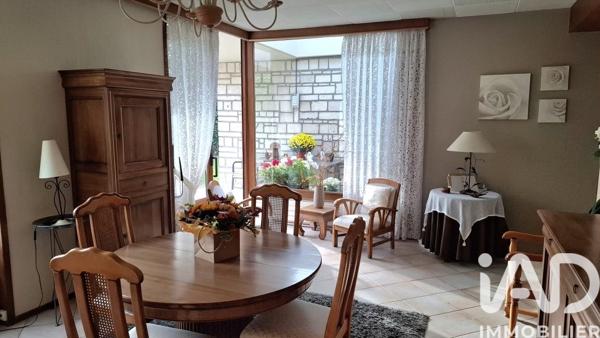 Maison à vendre 6 pièces 199 m² Saint-Quentin