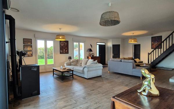 Maison à vendre    5 pièces •  Dolus-d'Oléron