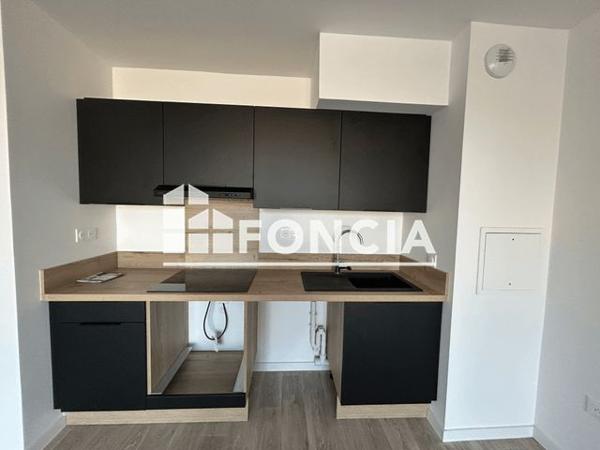 Location Appartement 3 pièces 66.2 m² - 253 AVENUE JEAN JAURES Reims 51100