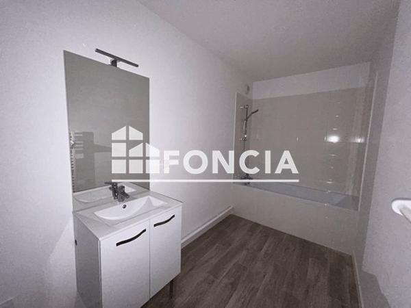 Location Appartement 3 pièces 66.2 m² - 253 AVENUE JEAN JAURES Reims 51100