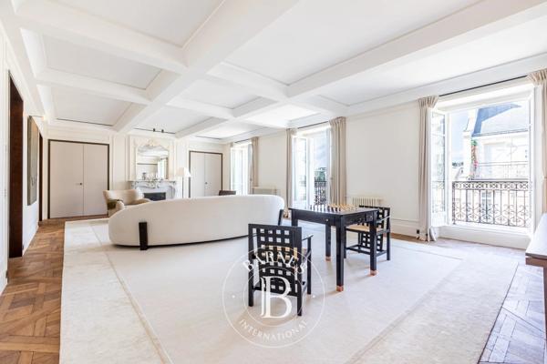 Paris 8ème, Appartement 3 Chambres -  315 m² à vendre