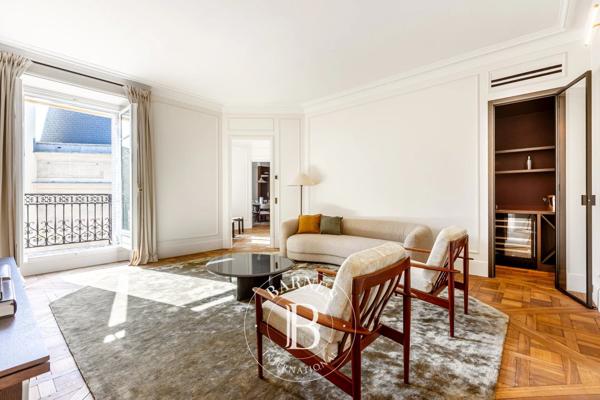 Paris 8ème, Appartement 3 Chambres -  315 m² à vendre