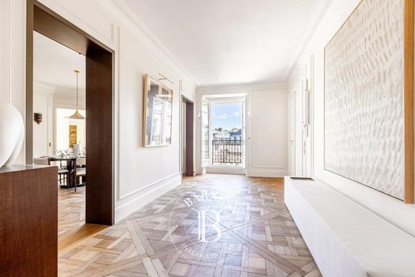 Paris 8ème, Appartement 3 Chambres -  315 m² à vendre