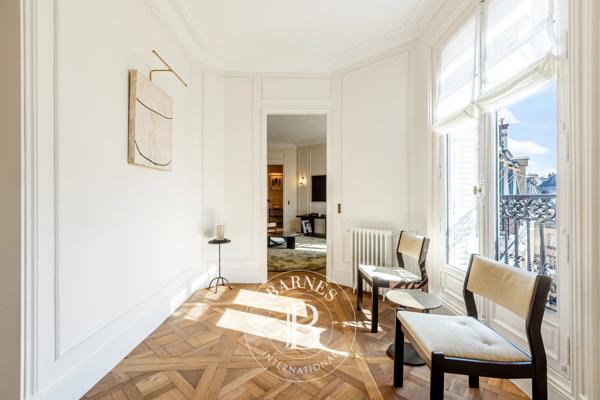 Paris 8ème, Appartement 3 Chambres -  315 m² à vendre
