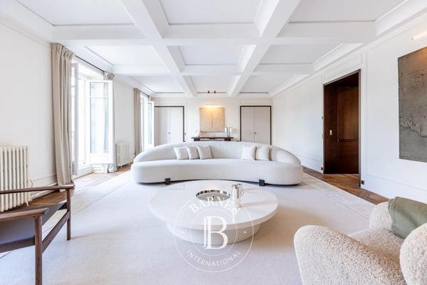 Paris 8ème, Appartement 3 Chambres -  315 m² à vendre