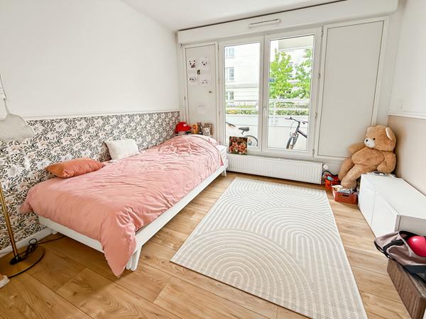 Appartement Courbevoie 4 pièce(s) 80 m2