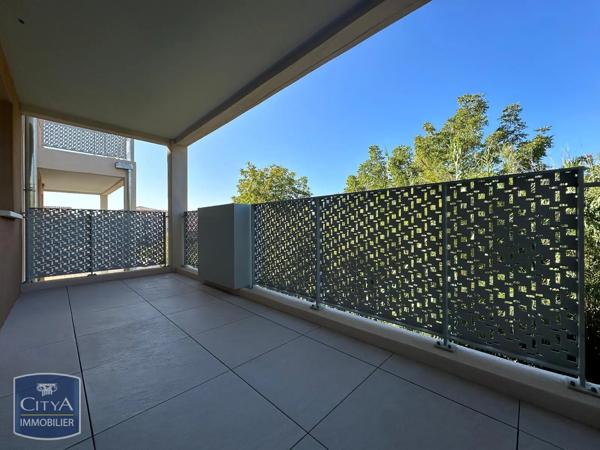 Appartement à louer 2 pièces 47.49m² Caumont-sur-Durance (84510)