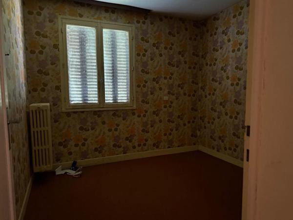 SUCCESSION VACANTE ! Maison à rénover 5 pièces, 3 chambres à Conflans-en-Jarnisy