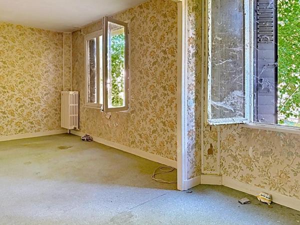 SUCCESSION VACANTE ! Maison à rénover 5 pièces, 3 chambres à Conflans-en-Jarnisy