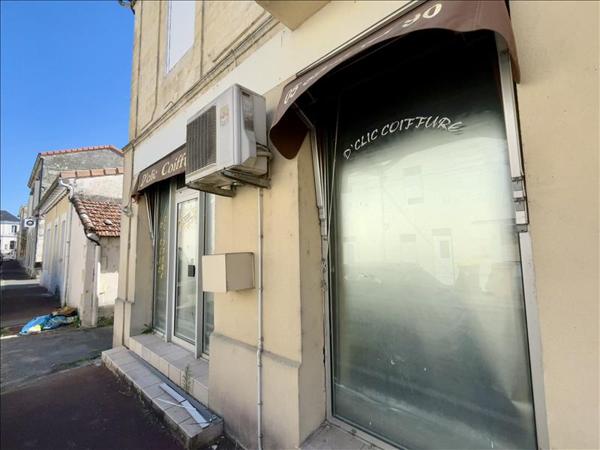Local commercial à louer |  COUTRAS |  1 pièce | 35 m²