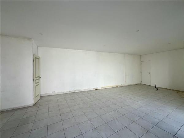 Local commercial à louer |  COUTRAS |  1 pièce | 35 m²