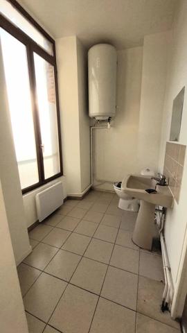 Vente                                                      Appartement
                        
                     2 pièces                      39 m2                     à Thorigny-sur-Oreuse