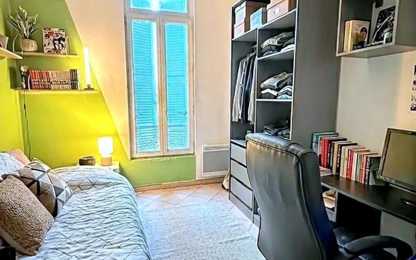 Appartement à vendre    2 pièces • 28 m2 Nîmes
