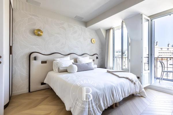 Paris 8ème, Appartement 2 Chambres -  126 m² à vendre