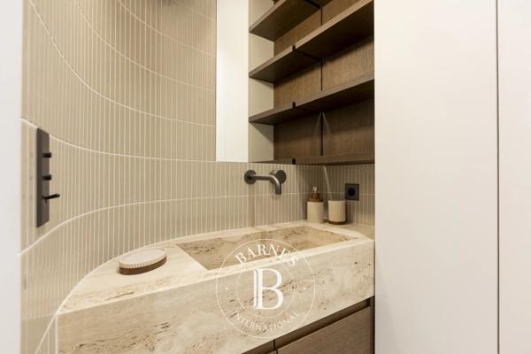 Paris 8ème, Appartement 2 Chambres -  126 m² à vendre