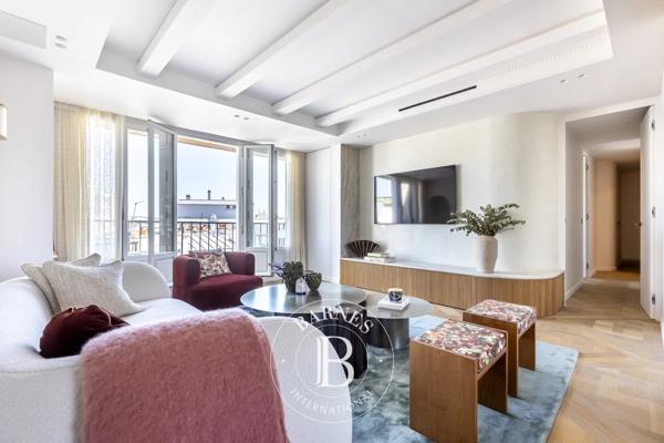 Paris 8ème, Appartement 2 Chambres -  126 m² à vendre