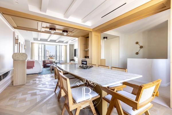 Paris 8ème, Appartement 2 Chambres -  126 m² à vendre