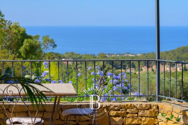 Bandol, Villa 6 Chambres -  277 m² à vendre
