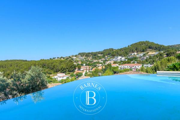 Bandol, Villa 6 Chambres -  277 m² à vendre