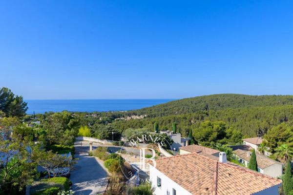 Bandol, Villa 6 Chambres -  277 m² à vendre