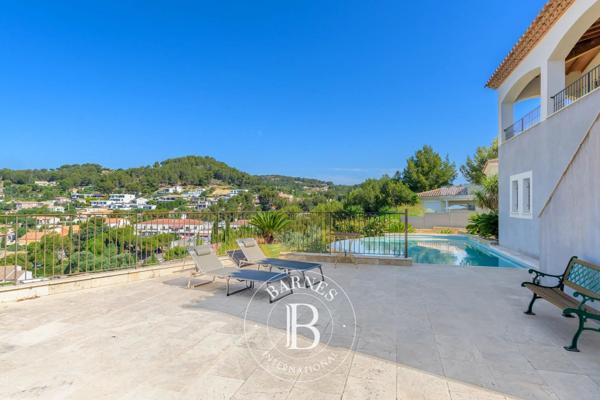 Bandol, Villa 6 Chambres -  277 m² à vendre