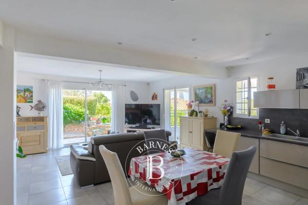 Bandol, Villa 6 Chambres -  277 m² à vendre