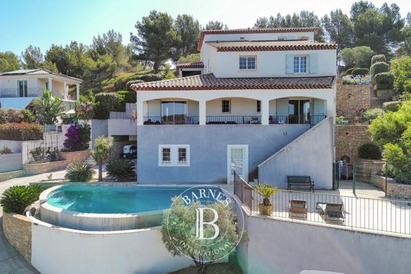 Bandol, Villa 6 Chambres -  277 m² à vendre