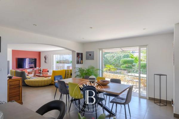 Bandol, Villa 6 Chambres -  277 m² à vendre