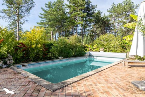 Maison à vendre |  Pont-du-Casse |  6 pièces | 210 m²