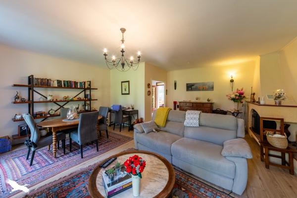 Maison à vendre |  Pont-du-Casse |  6 pièces | 210 m²