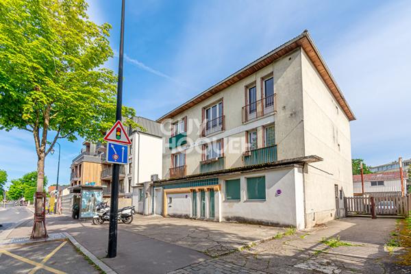 IMMEUBLE CENTRE VILLE