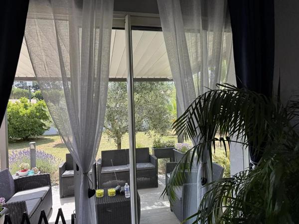 Maison Montbert 4 P . 3 Chs . 107,12 M² . T 917 M² . Garage . Pergola . Carport . Terrasses