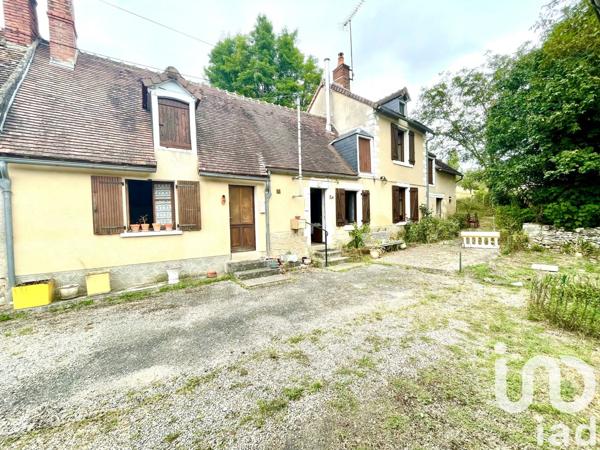 Maison de village 3 pièces de 87 m² à Ruffec (36300)