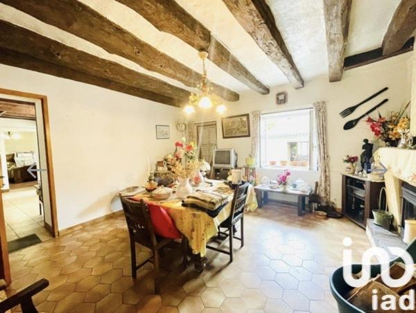 Maison de village 3 pièces de 87 m² à Ruffec (36300)