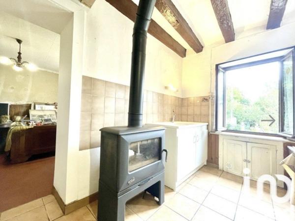 Maison de village 3 pièces de 87 m² à Ruffec (36300)