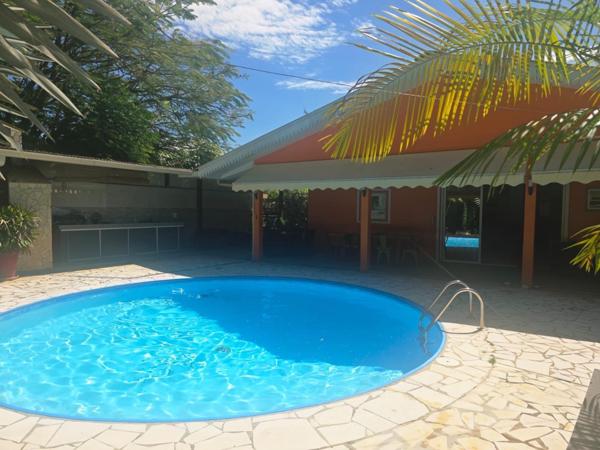 Duplex familial piscine & jacuzzi