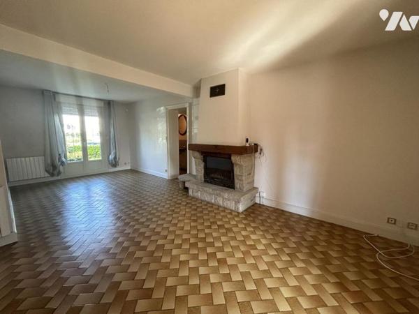 A VENDRE - PAVILLON - SAINT BERTHEVIN 