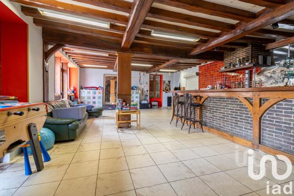 House for sale 11 rooms 340 m² Guerville