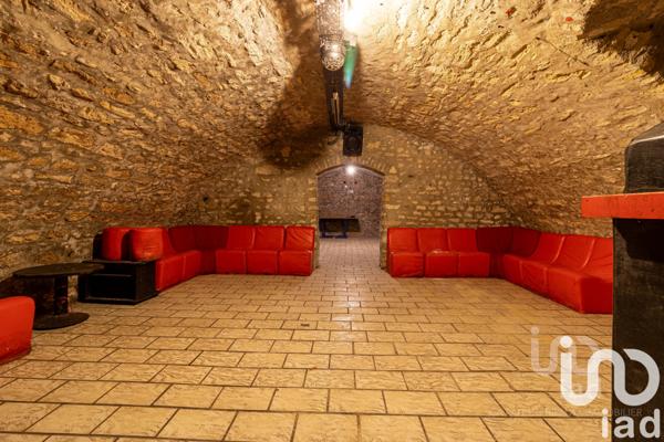 House for sale 11 rooms 340 m² Guerville