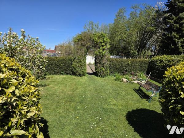 Maison centre ville MERICOURT avec garage et jardin