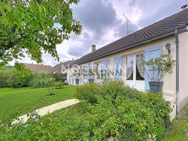 Maison familiale avec piscine - 99 m2 - Le Controis en Sologne - 3 chambres - terrain arboré