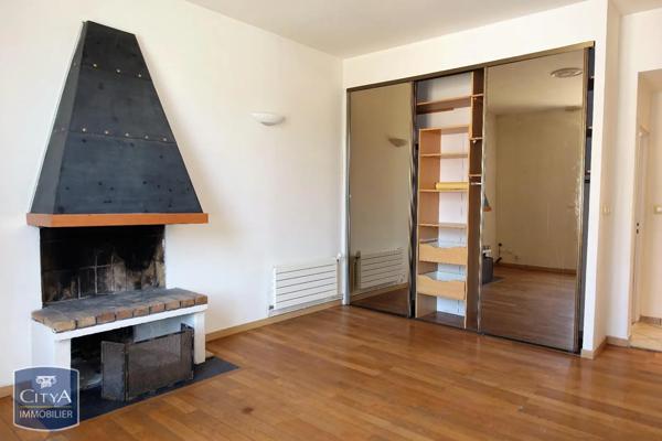 Appartement à louer 2 pièces 47.79m²