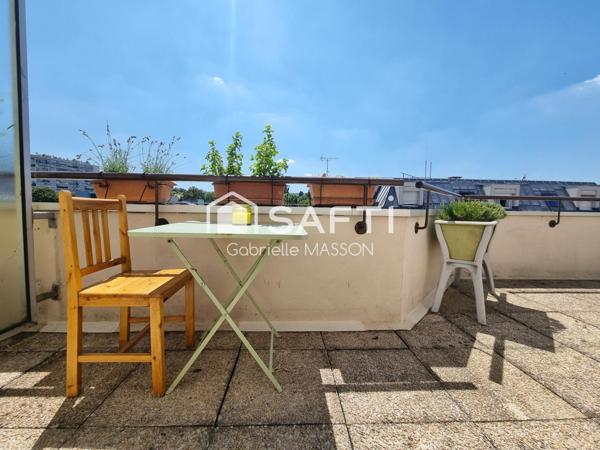 Bel appartement dernier étage avec TERRASSE CAVE et PARKING