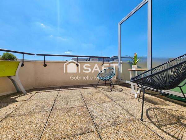 Bel appartement dernier étage avec TERRASSE CAVE et PARKING