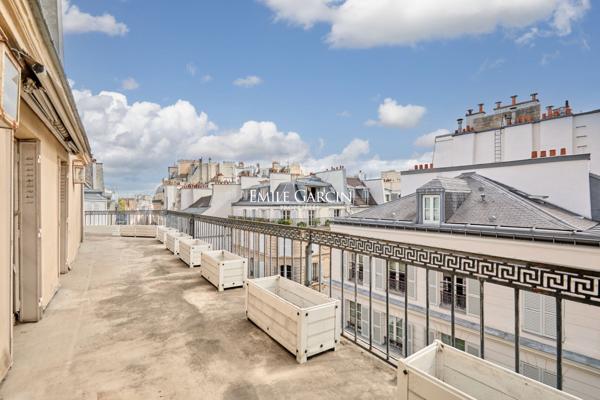 A vendre - appartement d'exception - 152 m² - Terrasse 50 m² - Paris 75007 - Bac - Grenelle