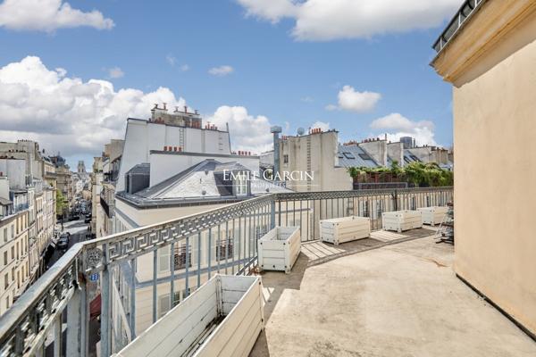 A vendre - appartement d'exception - 152 m² - Terrasse 50 m² - Paris 75007 - Bac - Grenelle